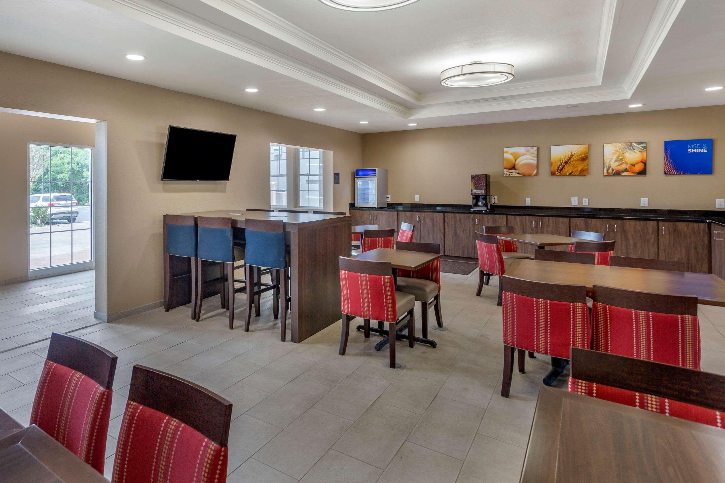 Comfort Suites Clarksville Exterior foto